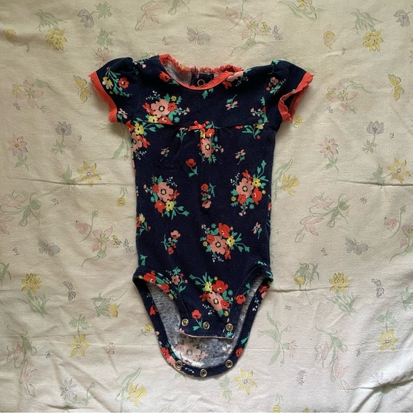 Carters Blue Floral Onesie and Pants Outfit Bundle 3m - Picture 4 of 8